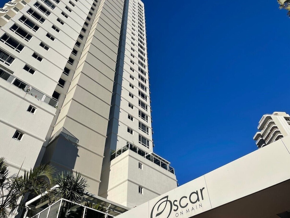 Oscar on Main Resort photo3