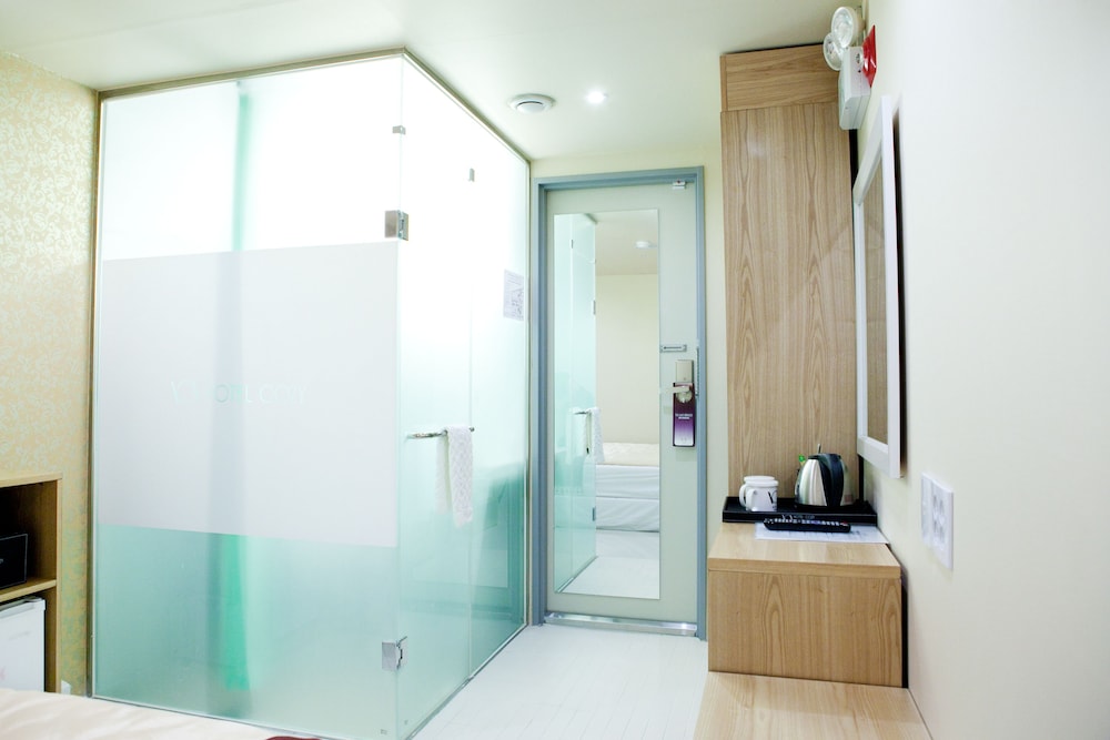 Hotel Cozy Myeongdong 13/73