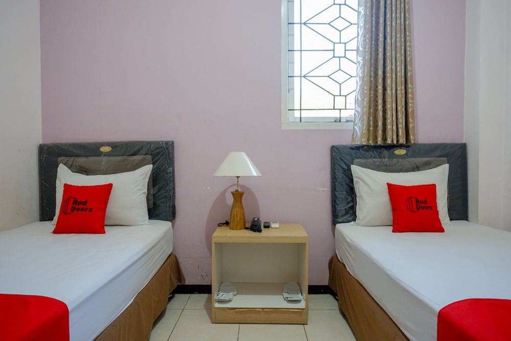 RedDoorz Plus Syariah @ Hotel Boulevard Luwuk 16/46
