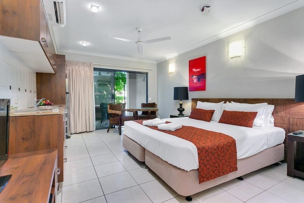 Blue Lagoon Resort 15/60