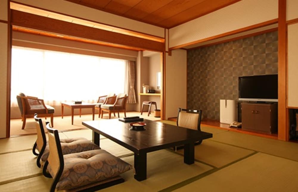 Hotel Mikawa Kaiyoukaku 27/45