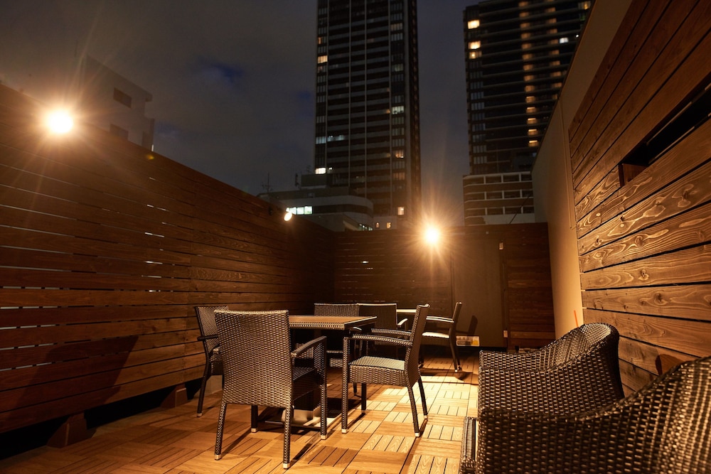 Shinsaibashi House 24/47