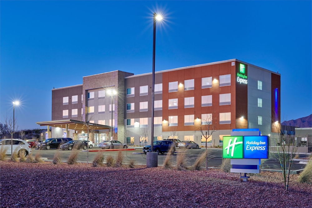 Holiday Inn Express El Paso Sunland Park Area 1/34