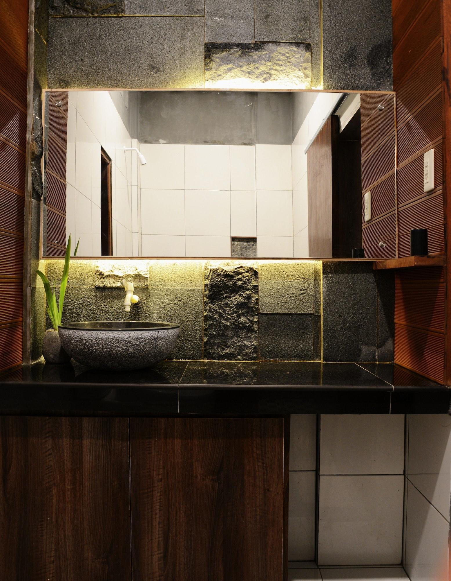 Hotel Kalang Ulu 3/22