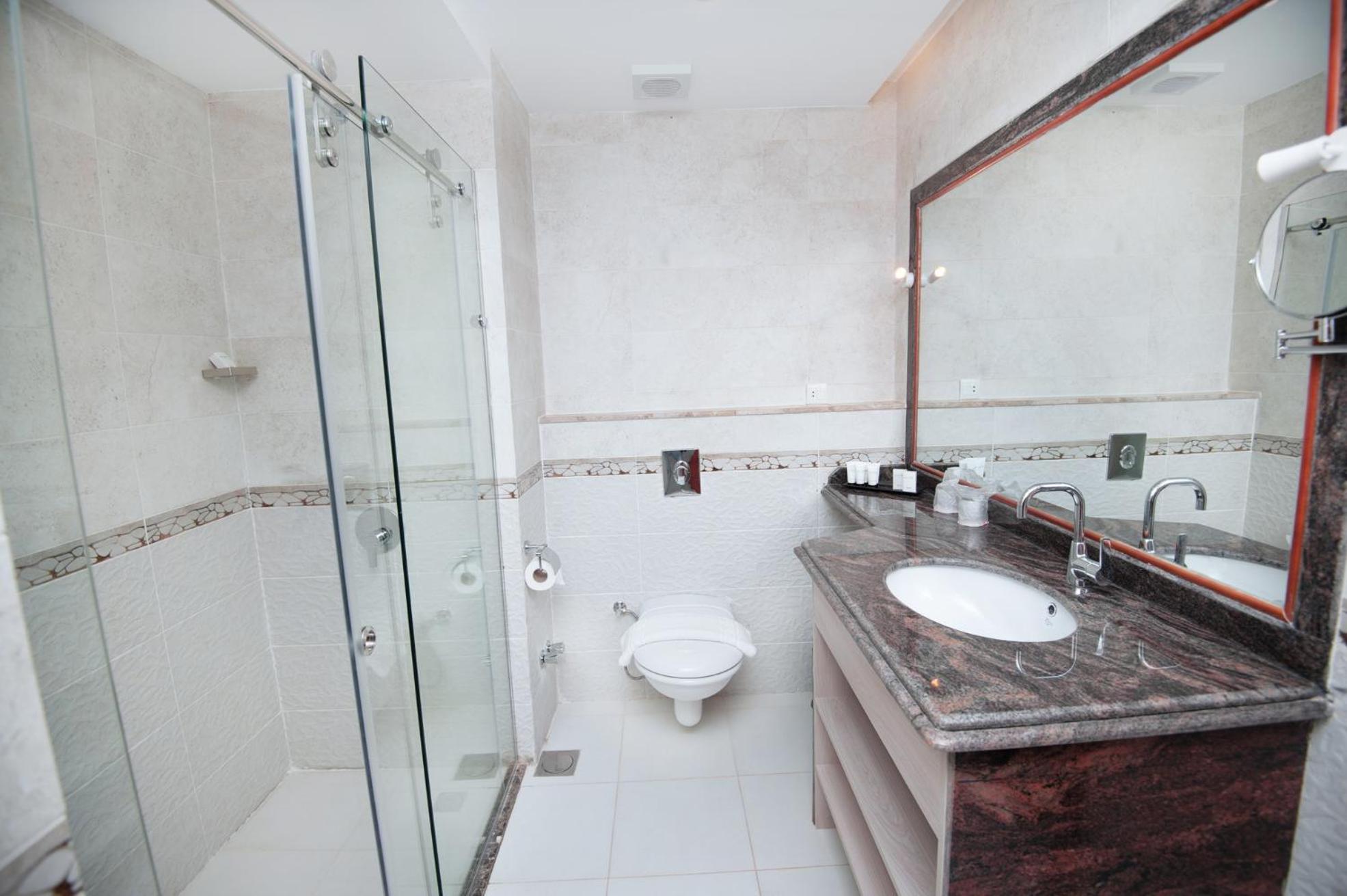 جناح جونيور، Lamar Azur Hotel 4/5