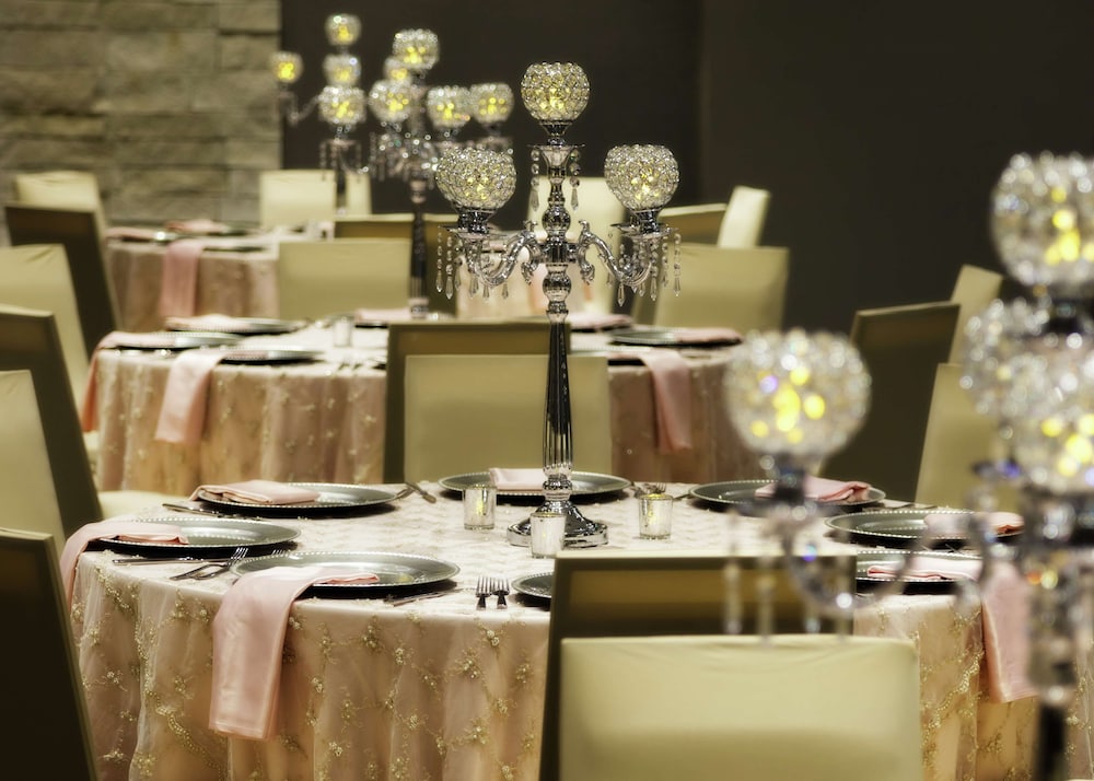 The Bevy Hotel Boerne A Doubletree By Hilton 33/46