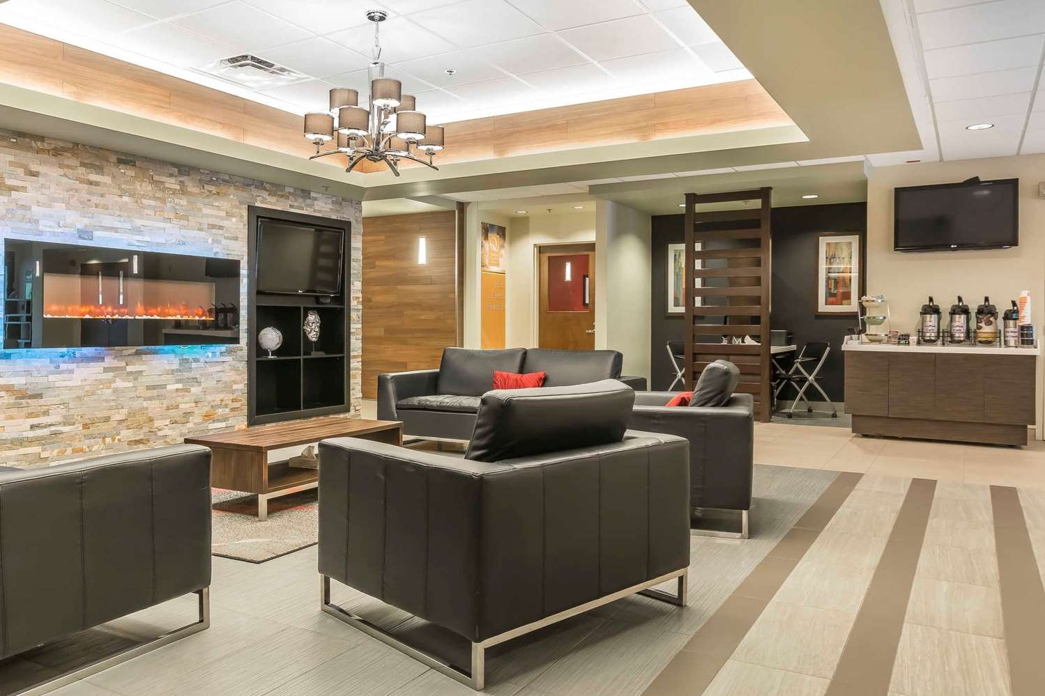 Quality Hotel & Conference Centre Campbellton 5/13