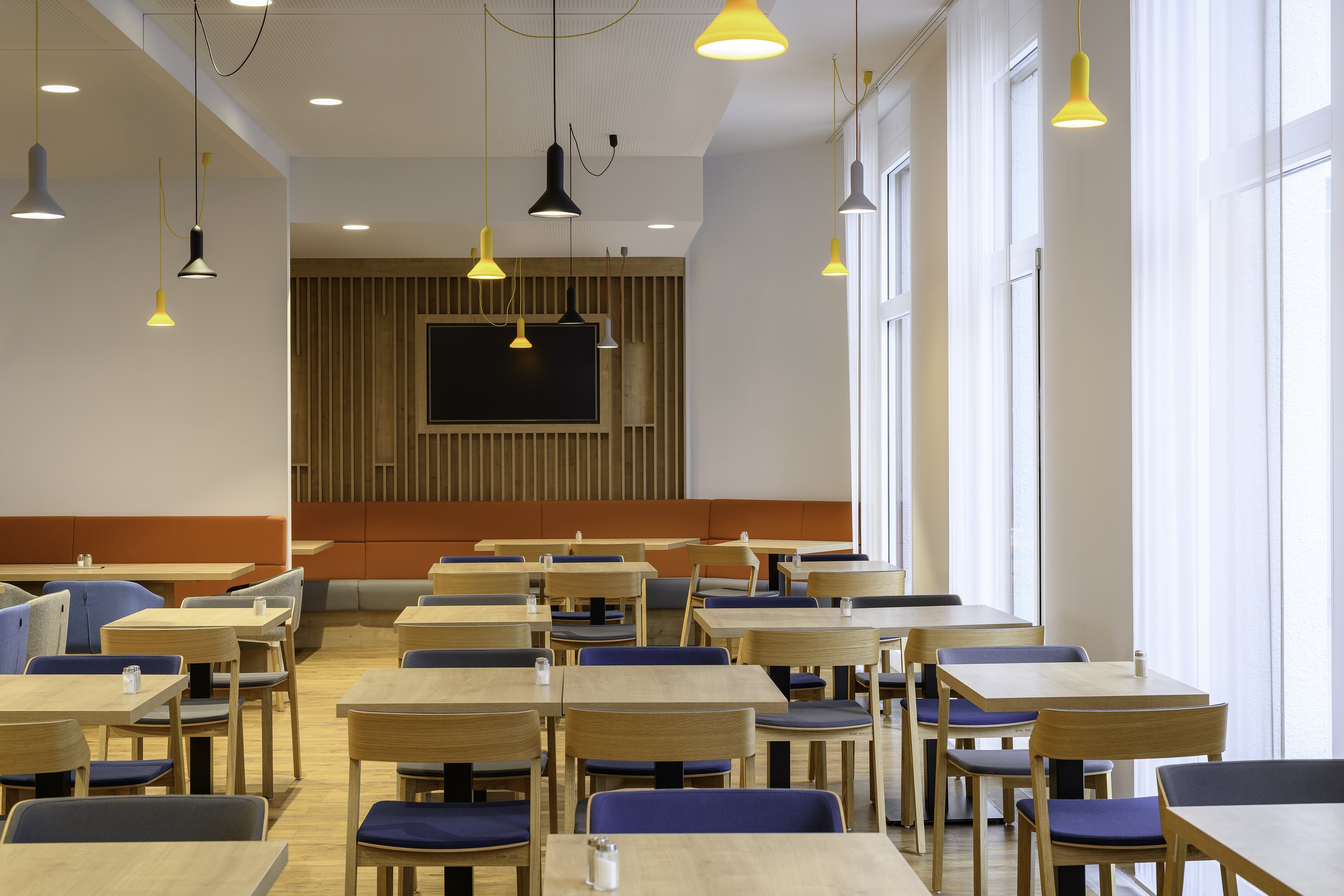 Holiday Inn Express Regensburg 40/46