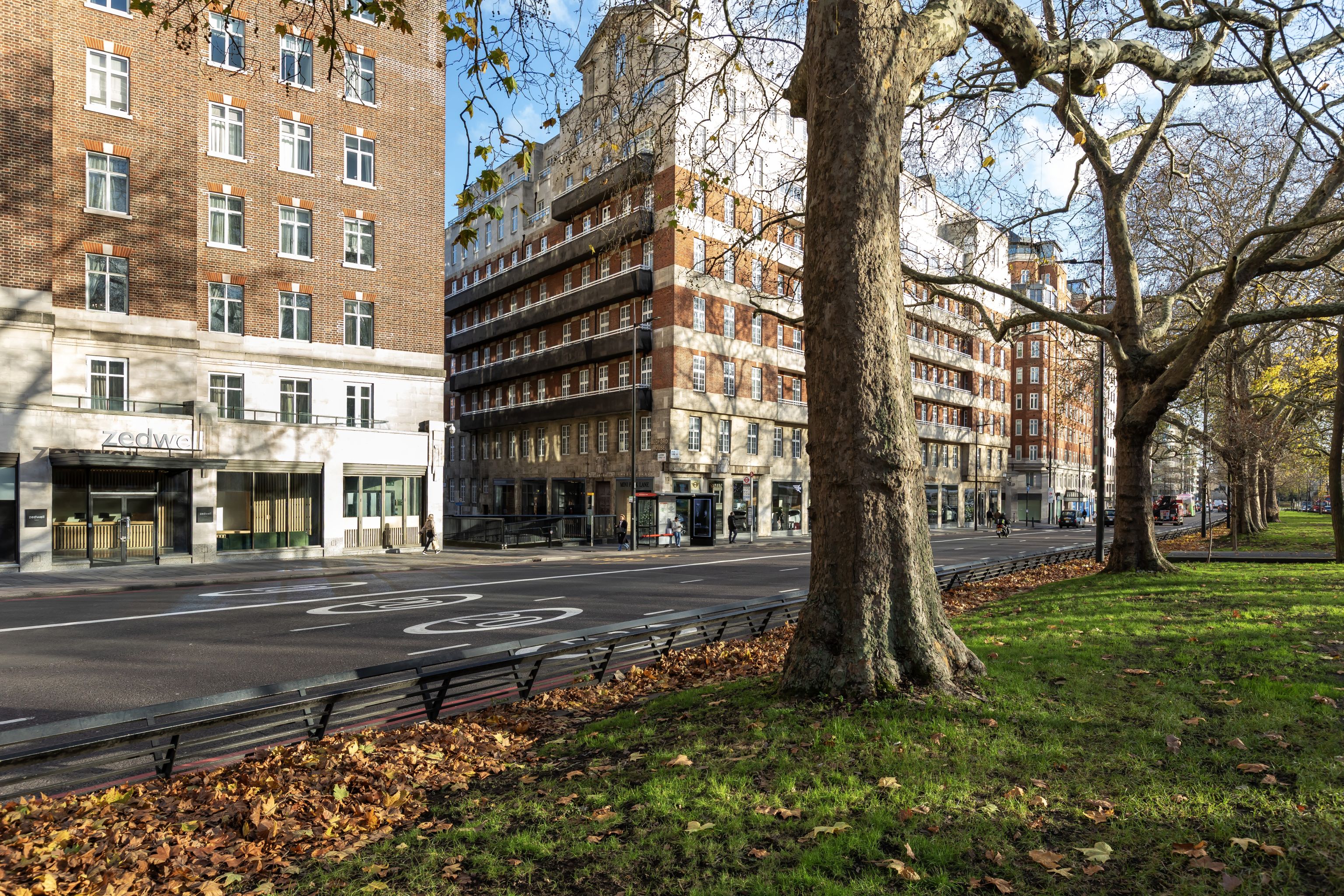 Zedwell Underground Hotel Park Lane 12/16