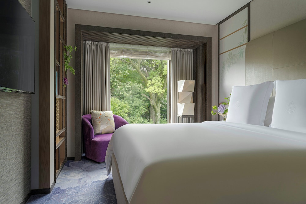 1 BEDROOM, HERITAGE, GARDEN, EXECUTIVE, SUITE