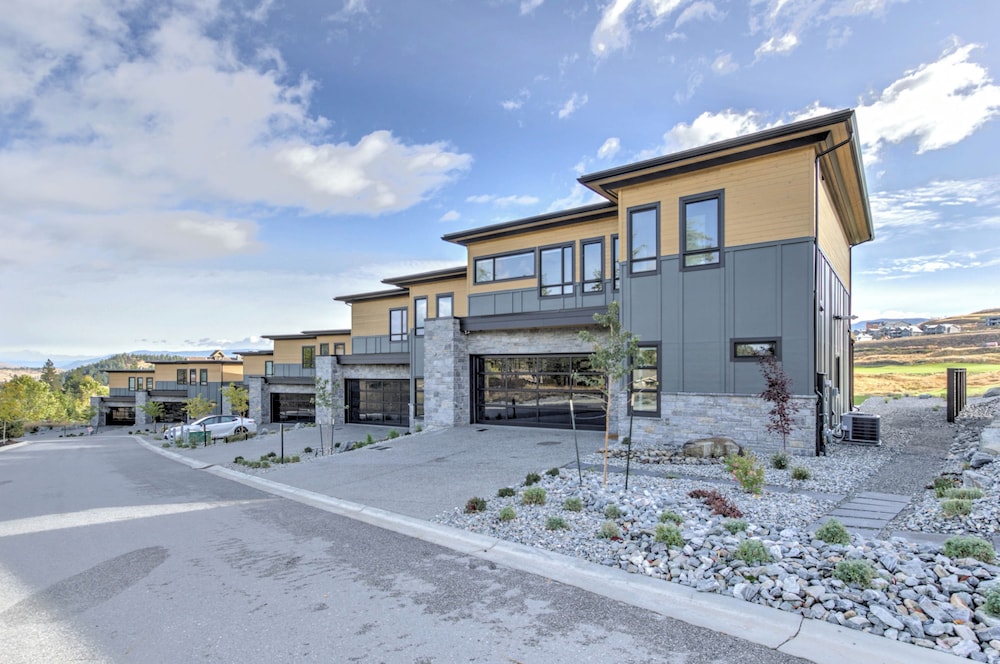 Predator Ridge Resort 58/67