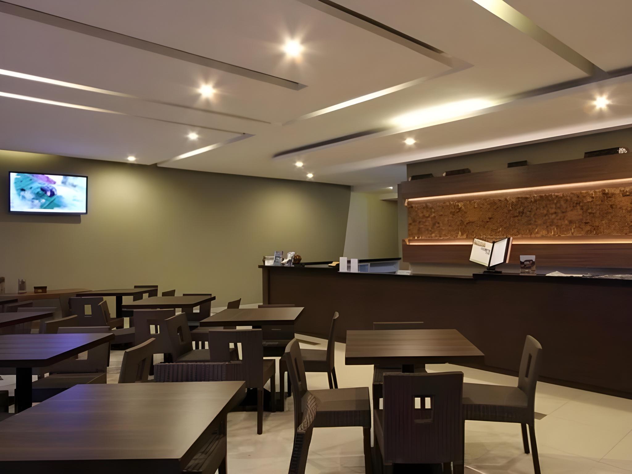 Ommaya Hotel and Resort 20/27
