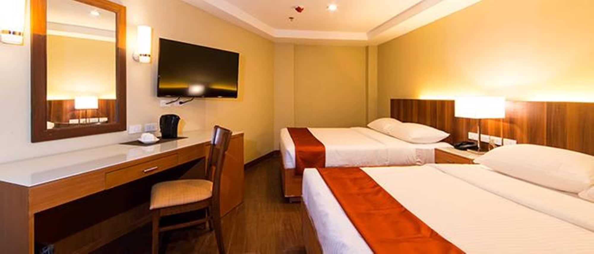 V Hotel And Apartel 10/28