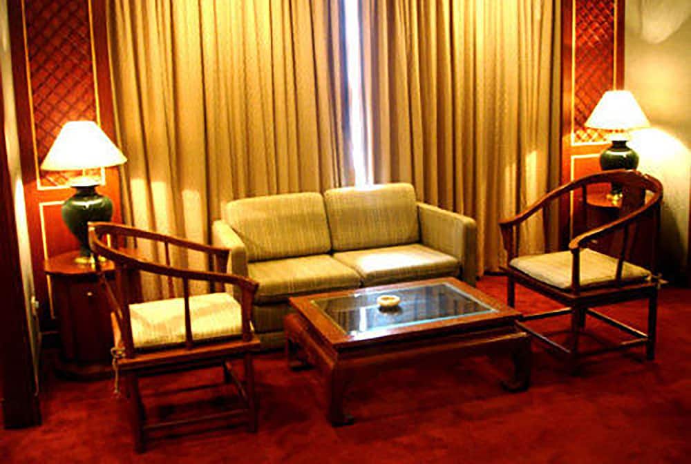 The Regency Hotel Hatyai 27/50