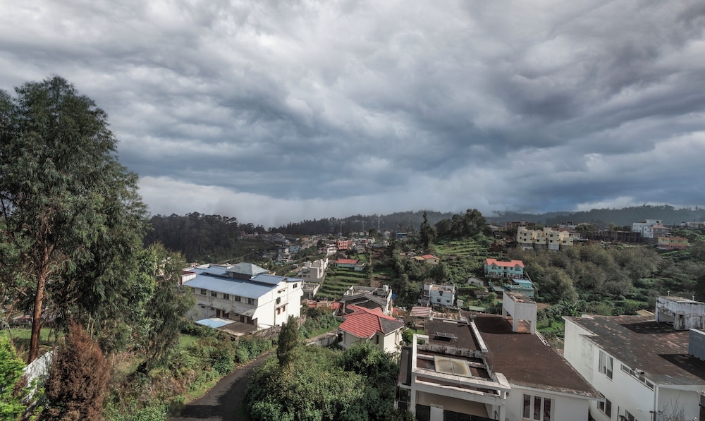 FabHotel Tranquil Heights Kodaikanal 33/40