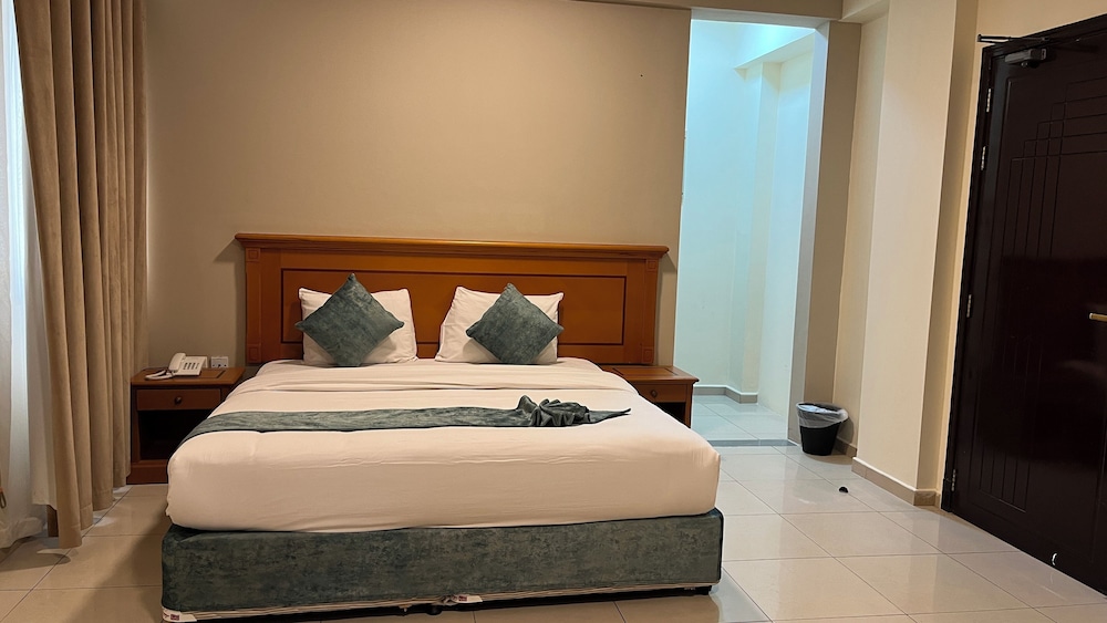 Al Murooj Hotel Apartments 8/21