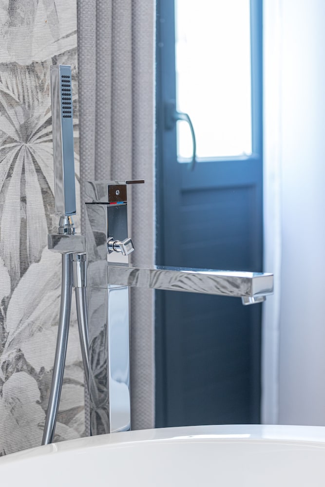 Le Dortoir Multi Storey Luxury Suites 38/50