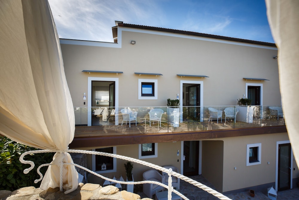 Melrose Relais 6/50