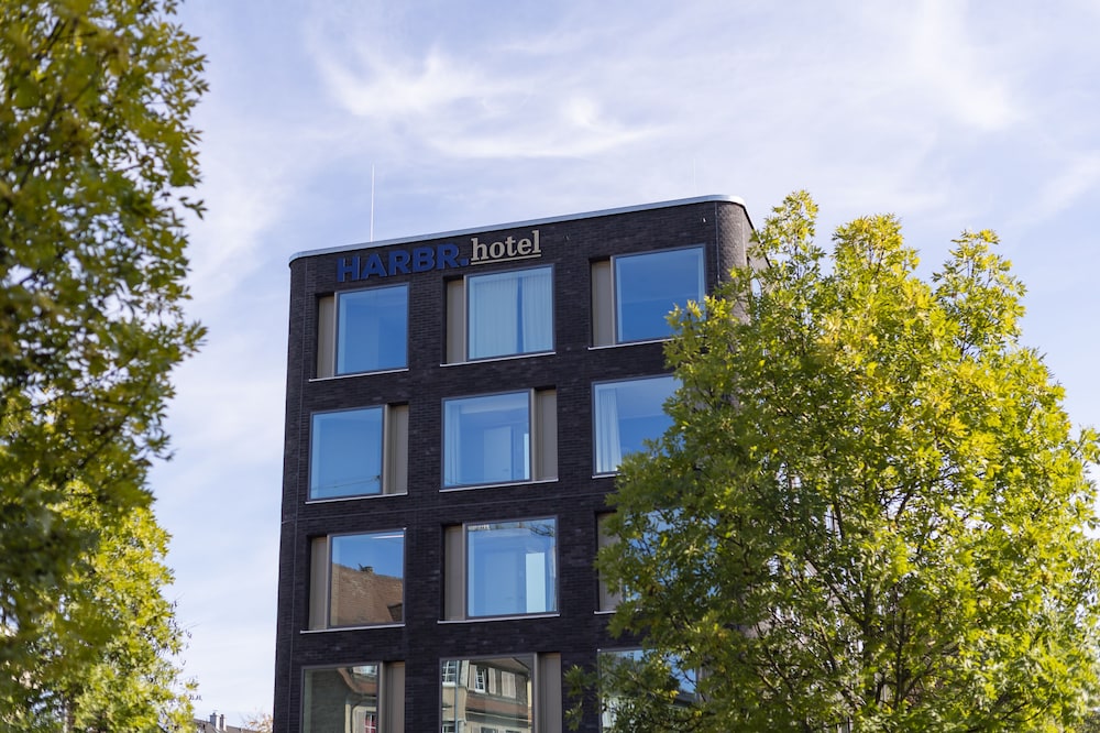 HARBR. hotel Konstanz 3/66