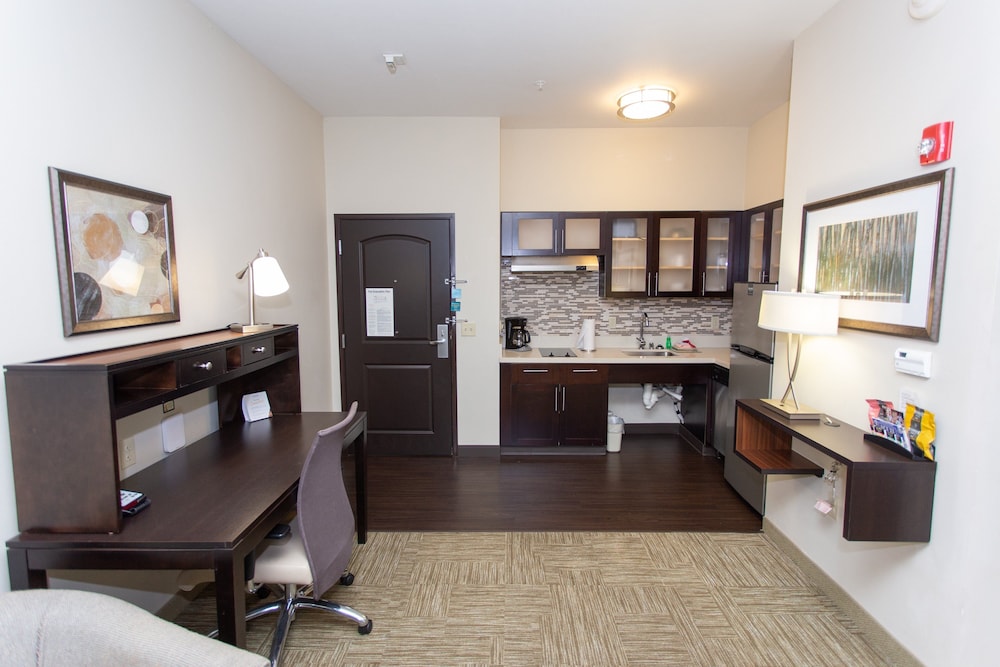 STAYBRIDGE SUITES BOWLING GREEN 36/68