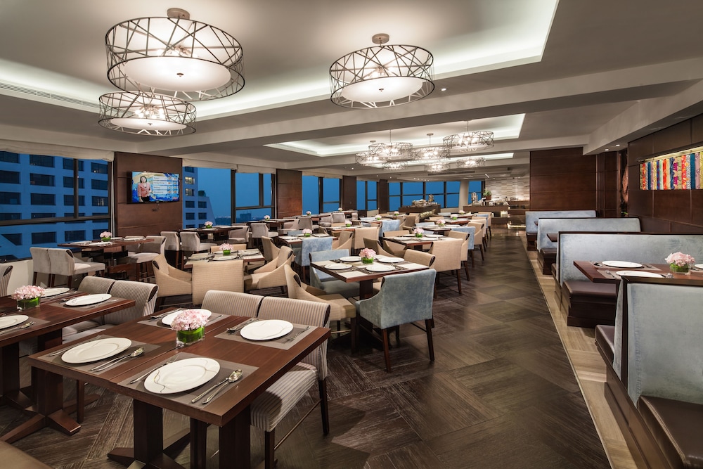 Ascott Raffles City Chengdu 36/44