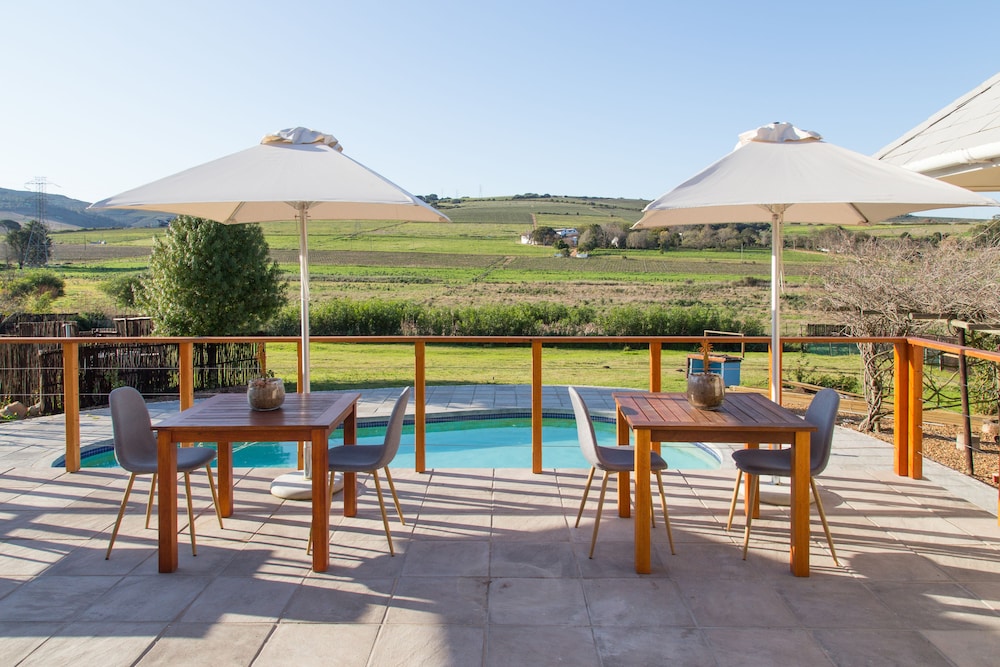 Lauradale Accommodation 34/50