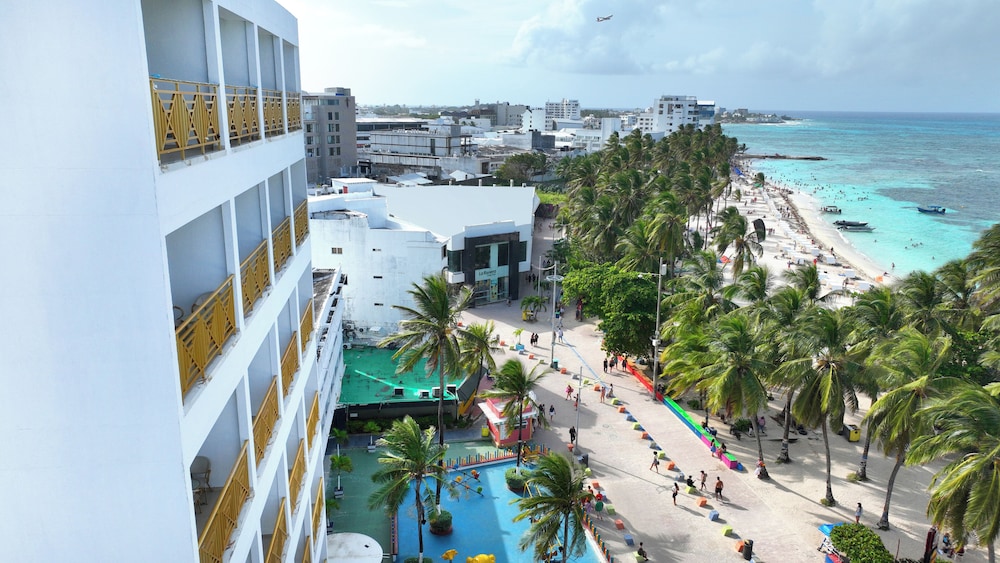 Hotel El Dorado San Andres 71/75