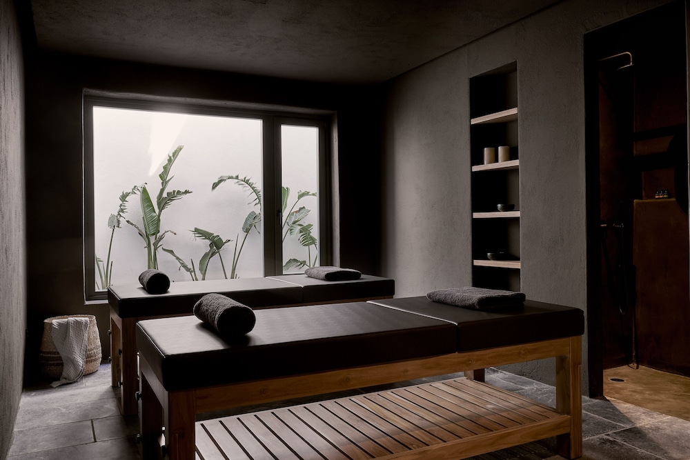 Archipelagos All Suites 22/50