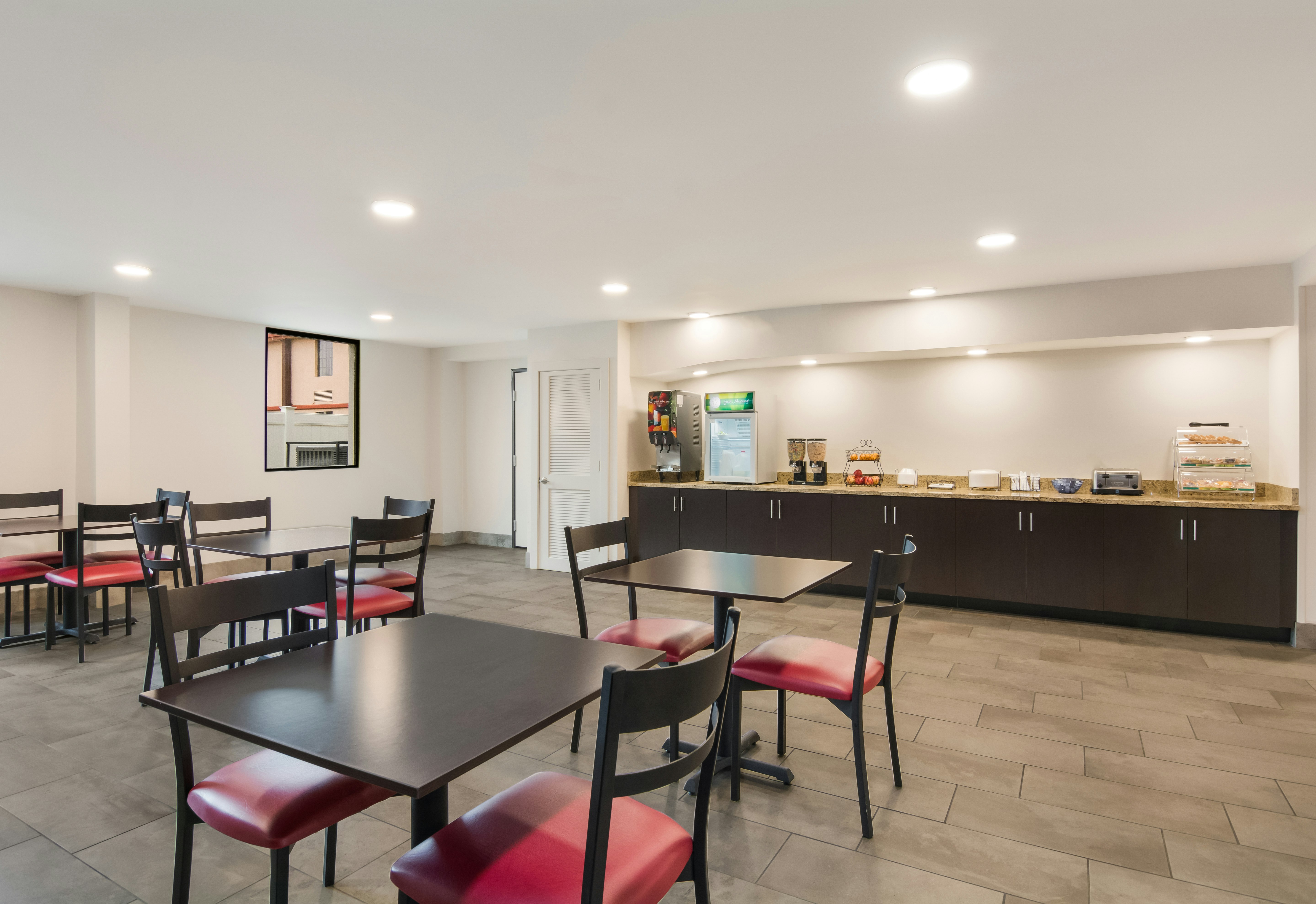Red Roof Inn Chester 14/16