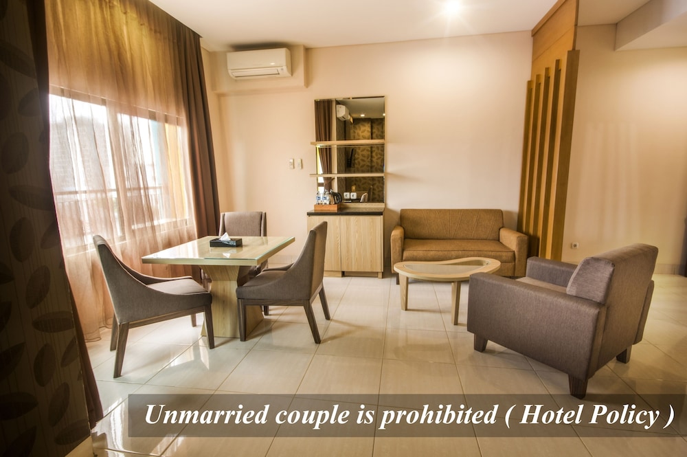 Hotel Gren Alia Jakarta 14/23
