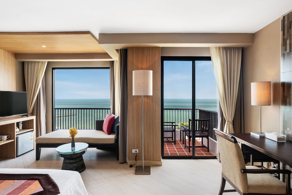 Garden Cliff Resort and Spa 140/172