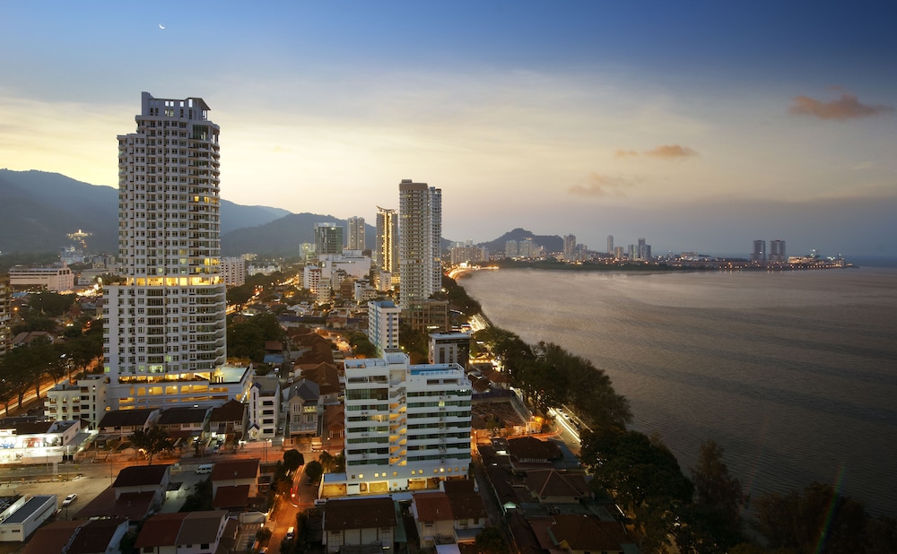 Gurney Bay Hotel, A Parkroyal Hotel 53/56