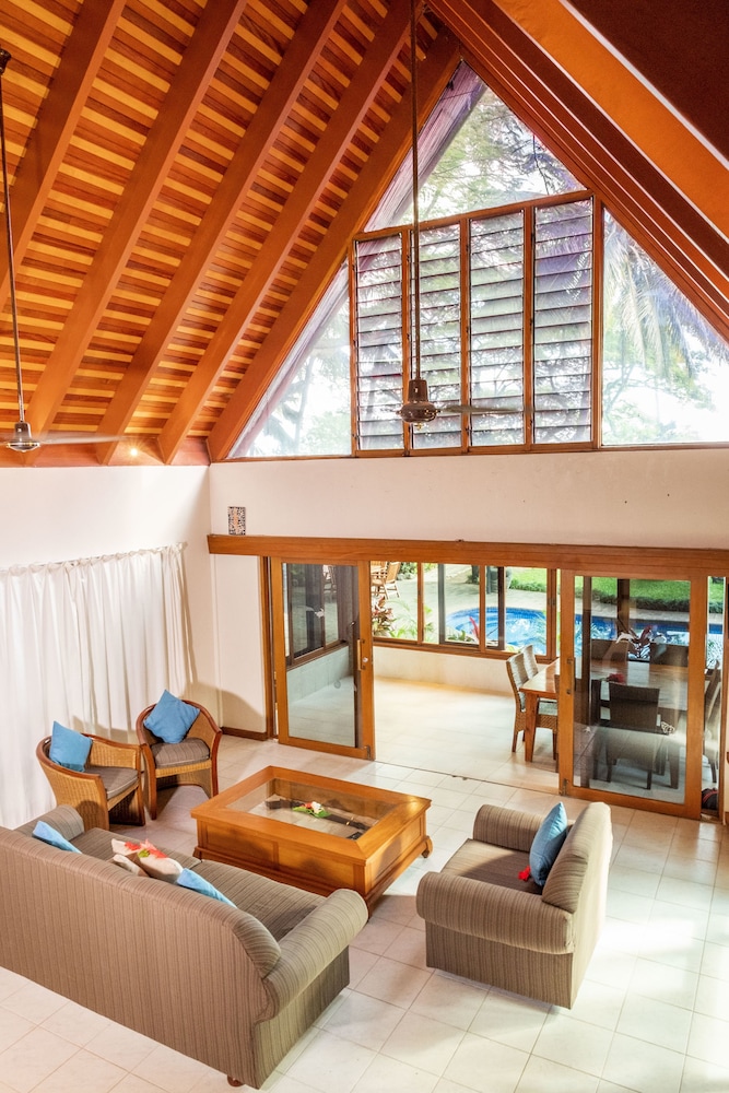 First Landing Beach Resort and Villas 23/50