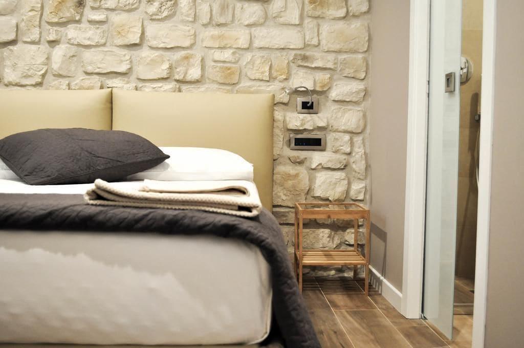 Olivia Rooms Eurialo 4/16