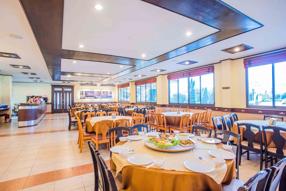 Bunjongburi Hotel 34/50