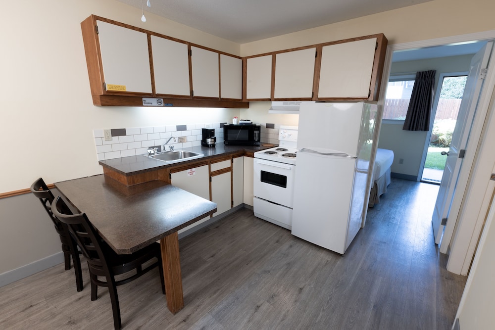 Siesta Suites 12/68