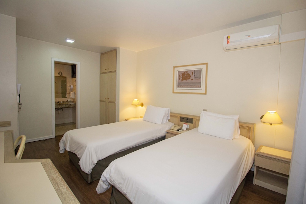 Trevi Hotel & Business 24/67