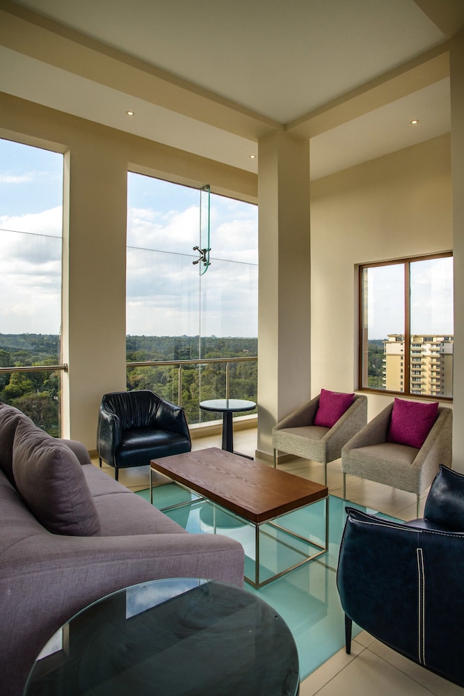 The Concord Hotel And Suites 22/36