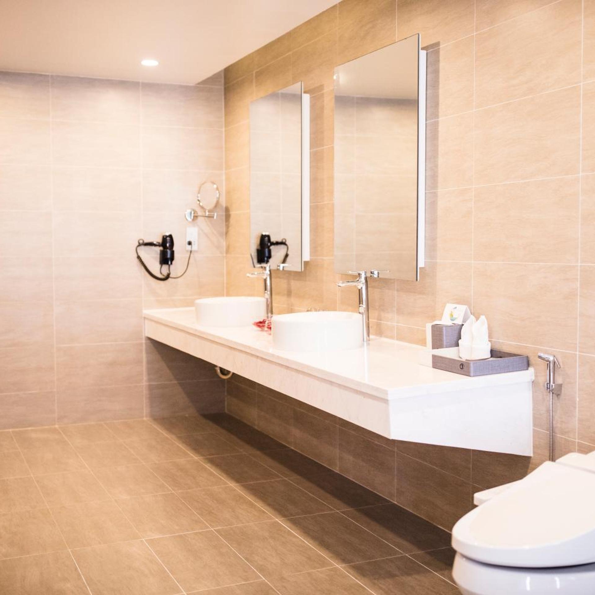 Central Hotel Thanh Hoa 45/48