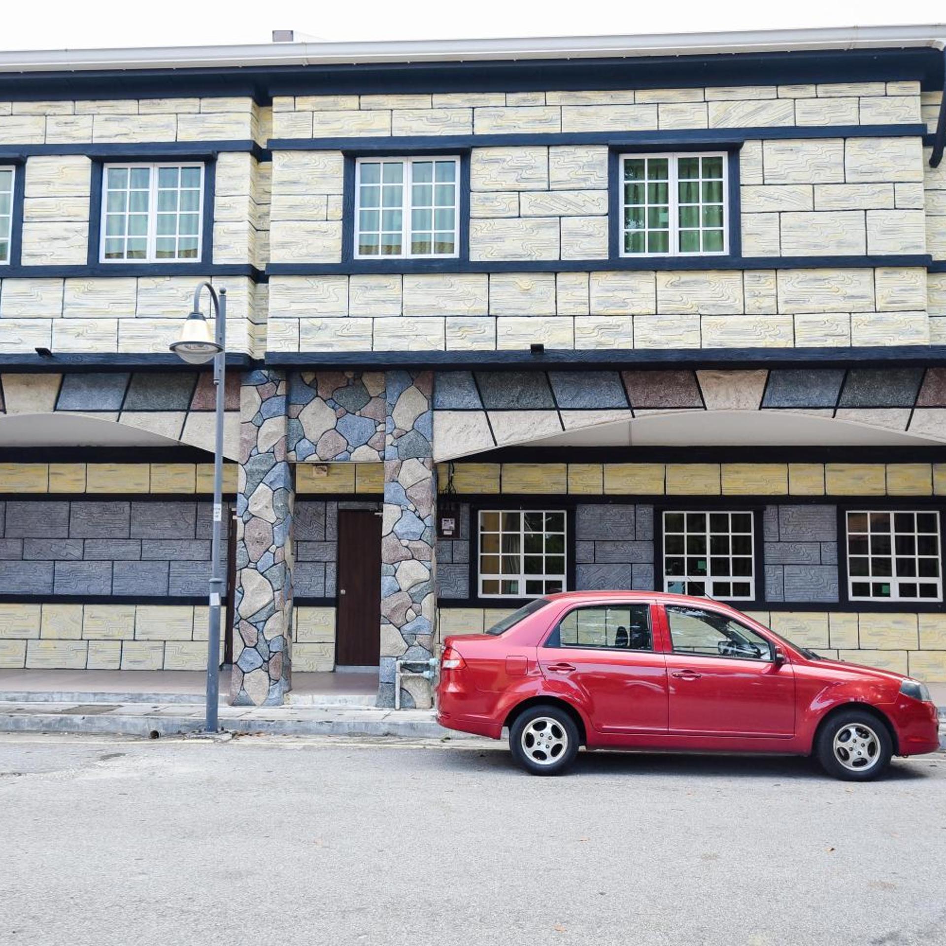 Lumut Suites 43/50