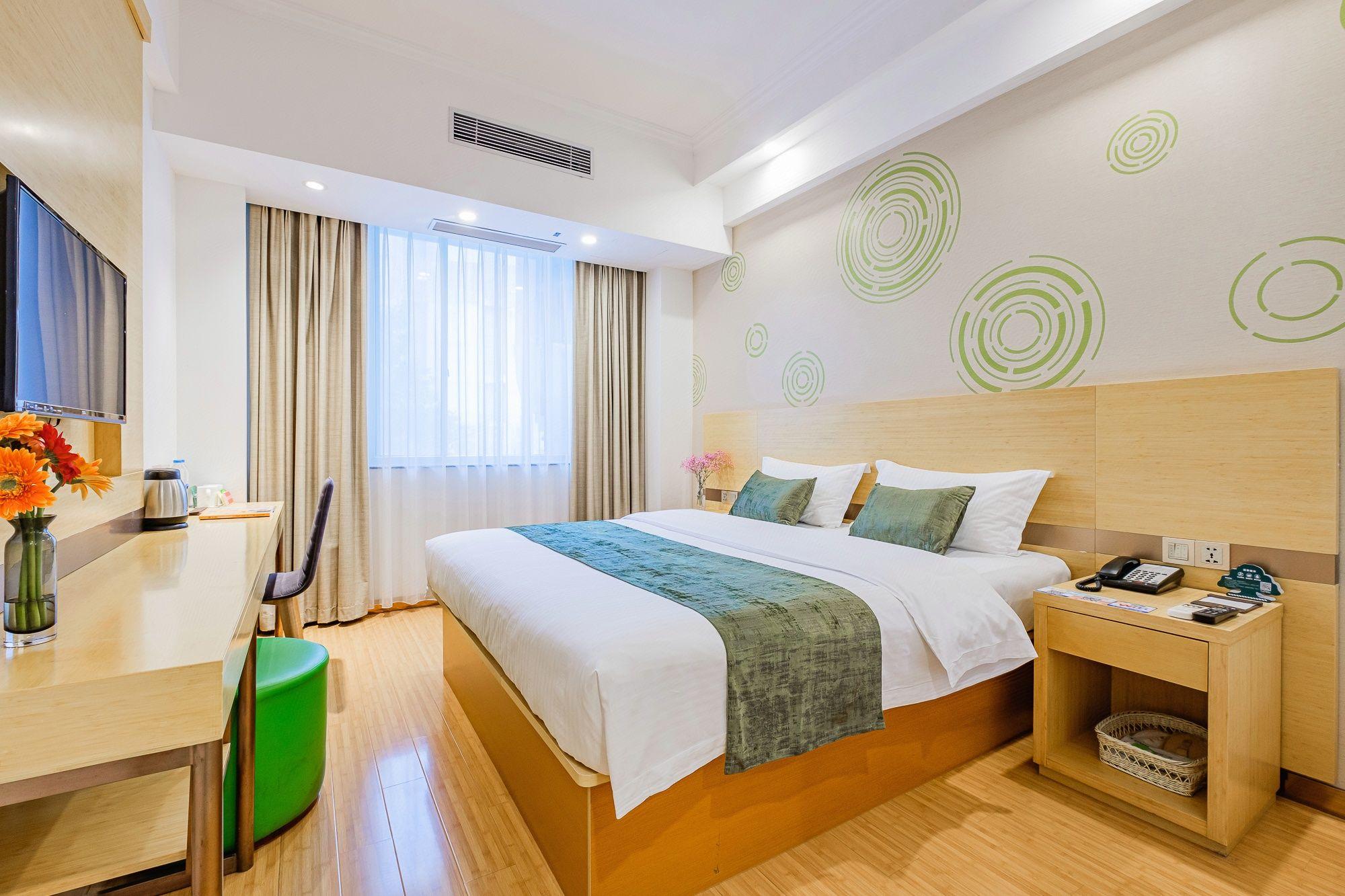 SUPERIOR, DOUBLE BED