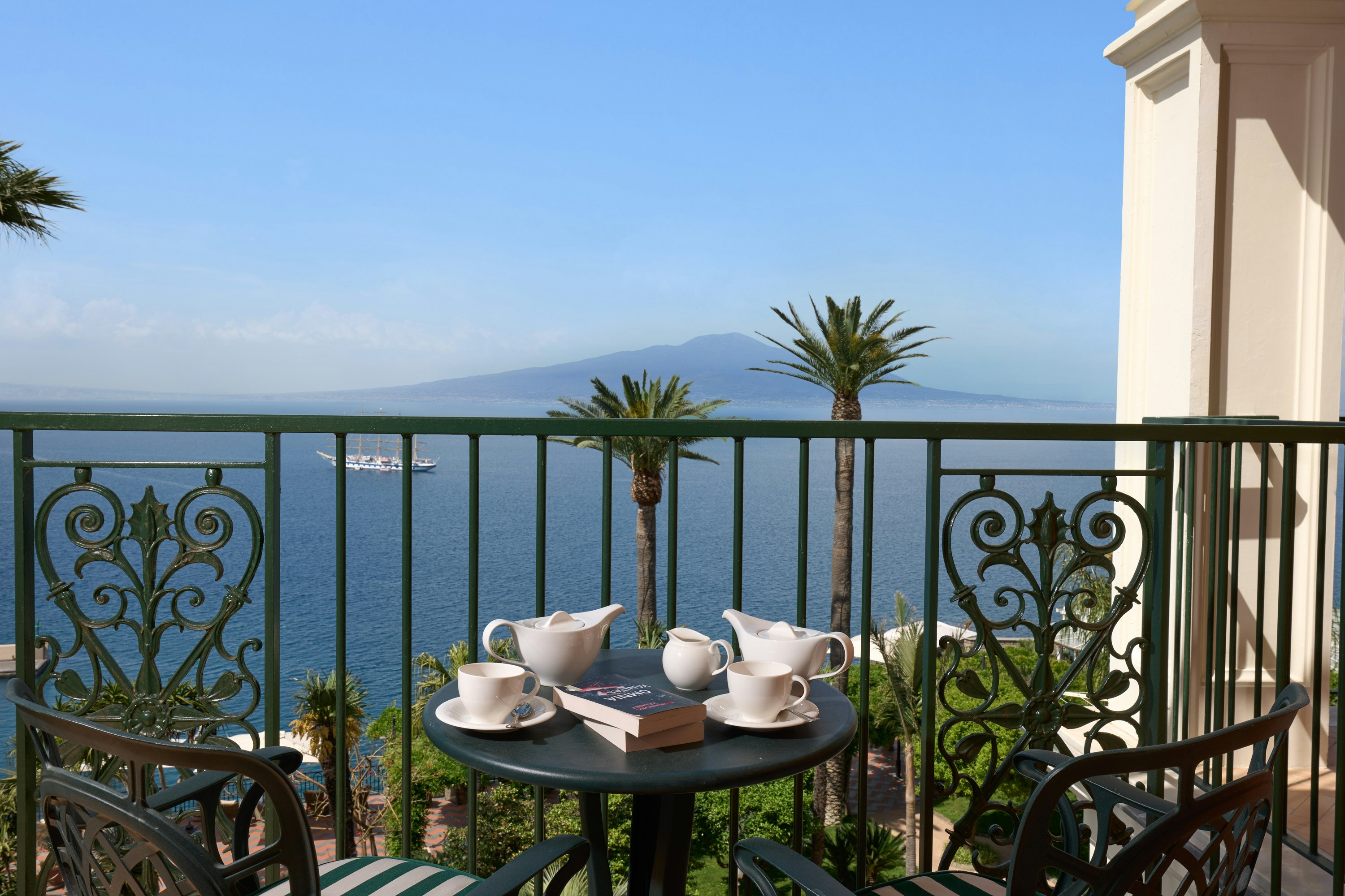 Grand Hotel Royal 52/64