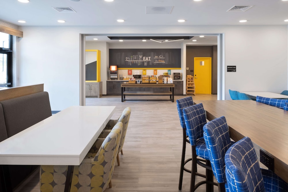 Hampton Inn Verona at Turning Stone 36/48