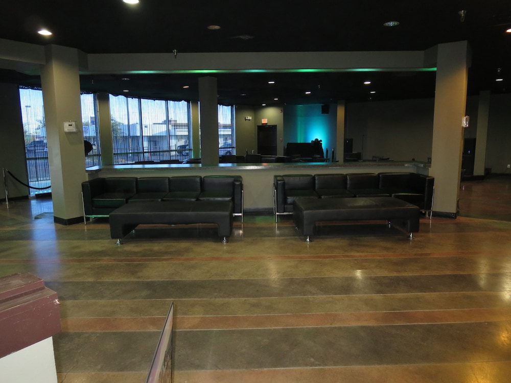 Wyndham Garden Midland 13/28