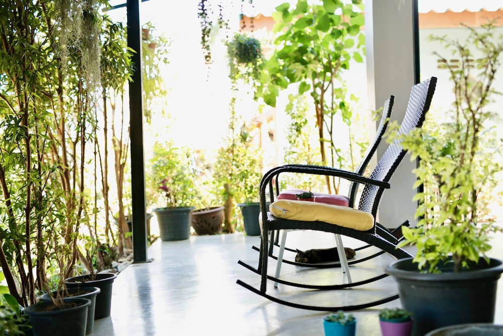 Lom La Lanta Hotel 36/40