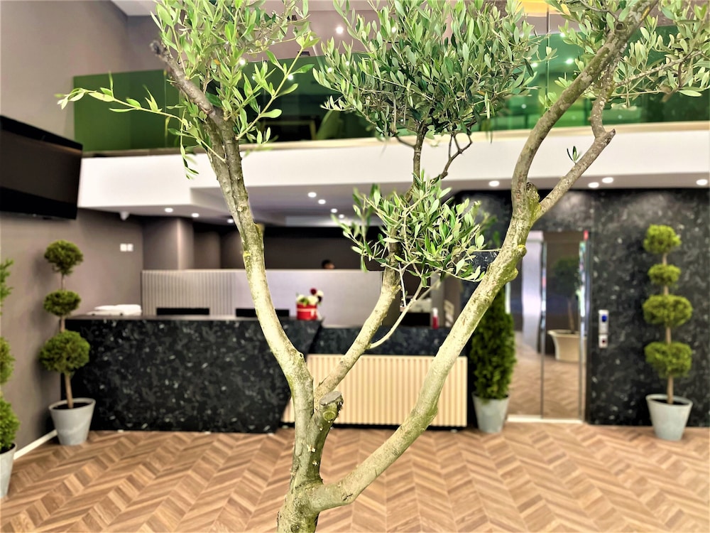 VH Eurostar Tirana Hotel Congress and Spa 56/62