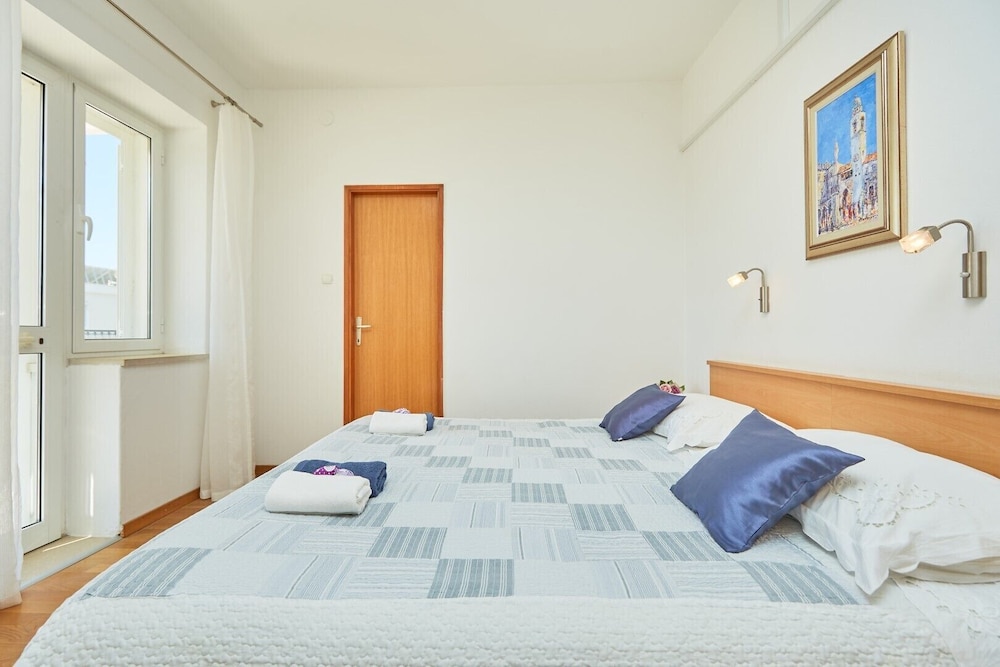 Villa Kate Dadic 24/74