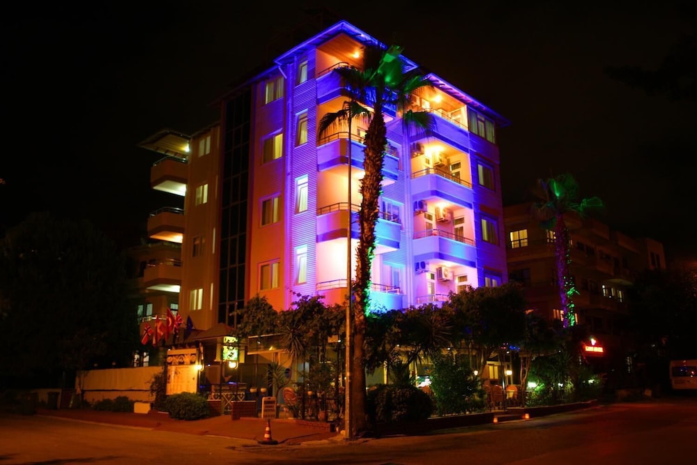 Sempati Apart Hotel 2/48
