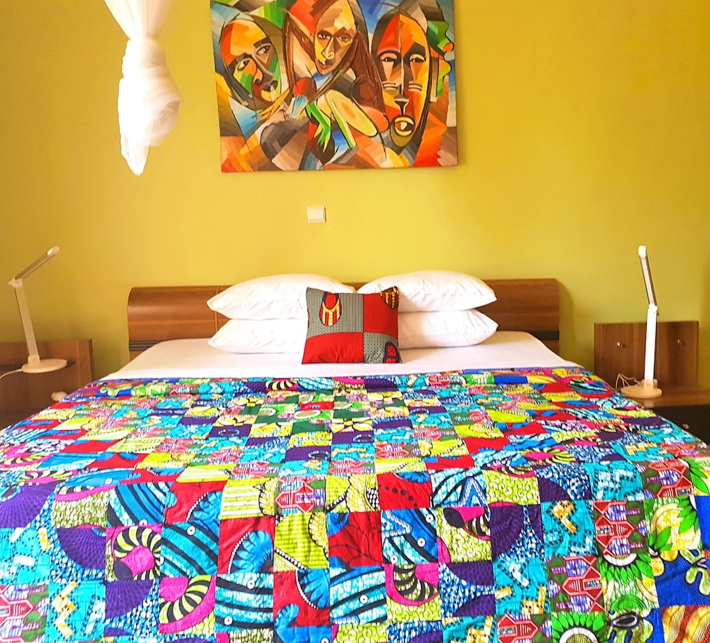 Yambi Guesthouse 43/50