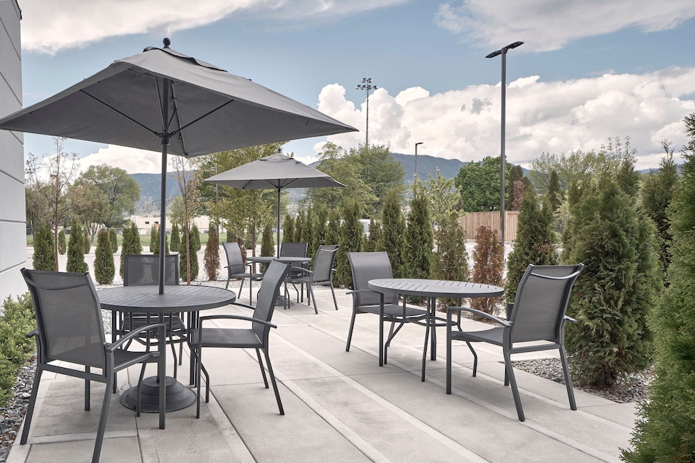 Fairfield Inn & Suites by Marriott Penticton 39/50